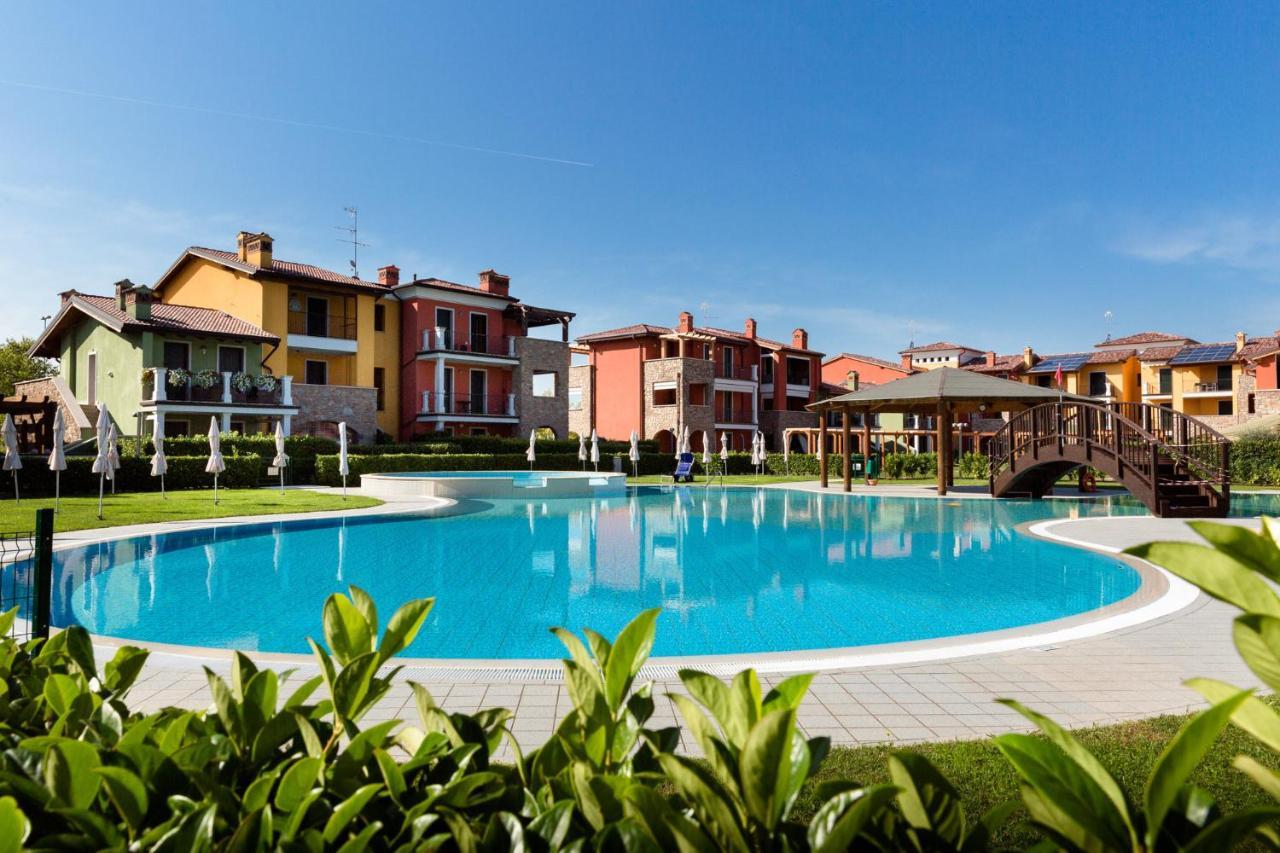 Appartamento Corina Sirmione Exterior foto