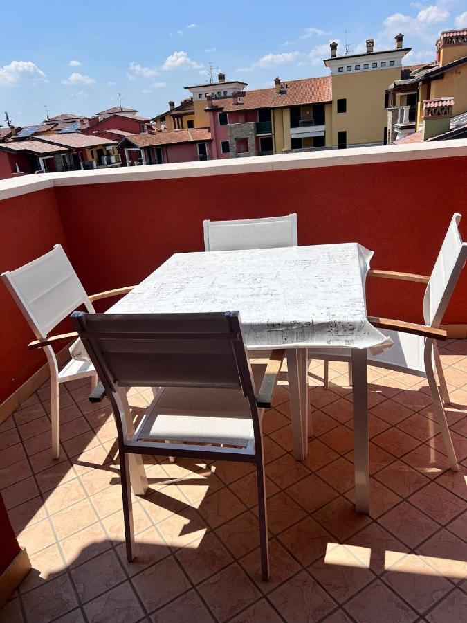 Appartamento Corina Sirmione Exterior foto